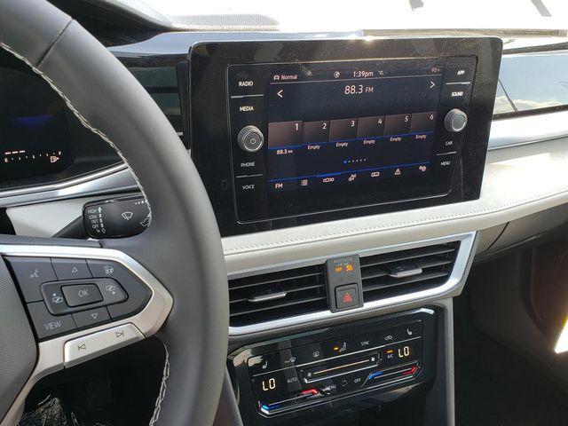 new 2026 Volkswagen Taos car