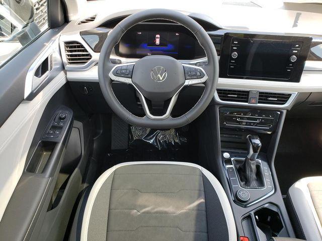 new 2026 Volkswagen Taos car