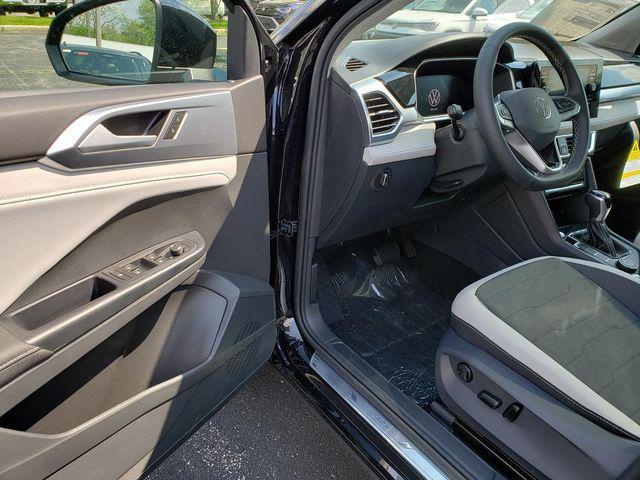 new 2026 Volkswagen Taos car