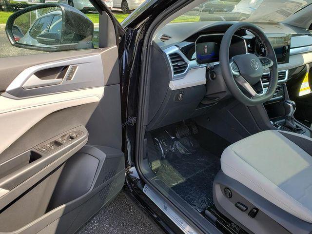 new 2026 Volkswagen Taos car