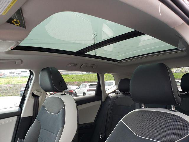 new 2026 Volkswagen Taos car