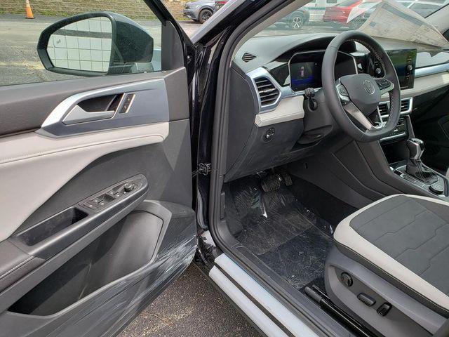 new 2026 Volkswagen Taos car