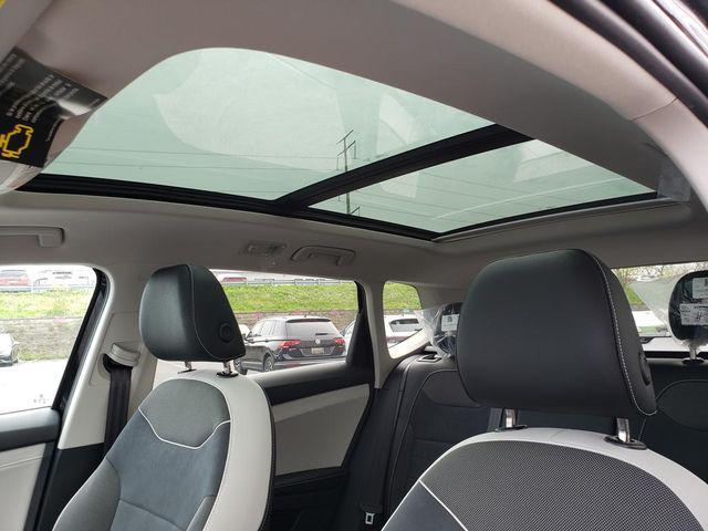 new 2026 Volkswagen Taos car