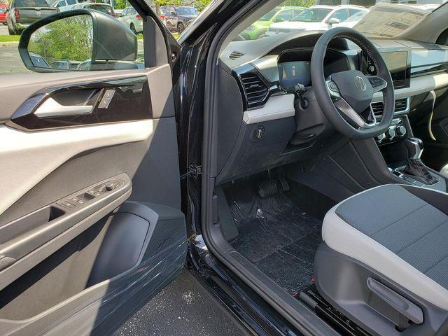 new 2026 Volkswagen Taos car