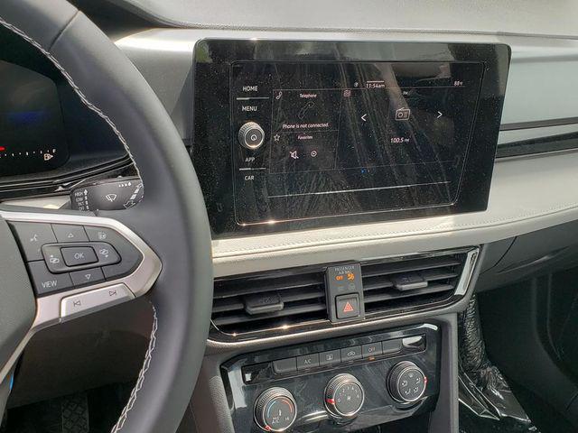 new 2026 Volkswagen Taos car