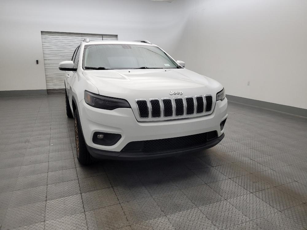 used 2020 Jeep Cherokee car, priced at $16,395