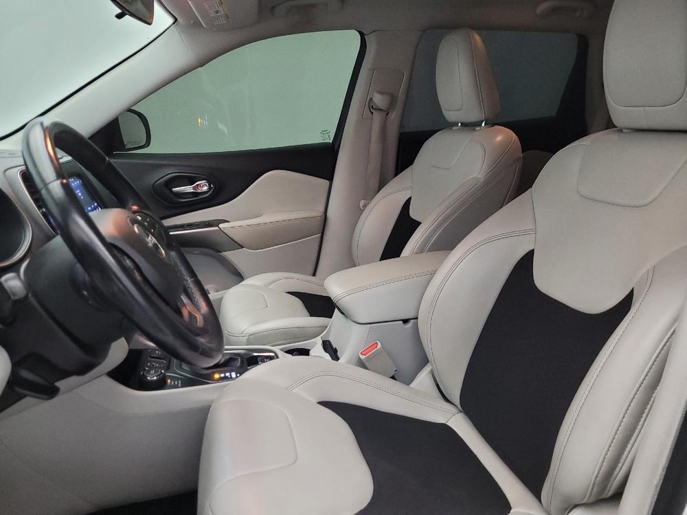 used 2020 Jeep Cherokee car, priced at $16,395