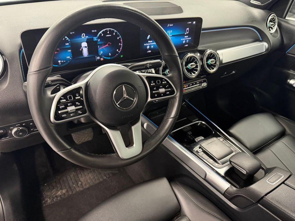 used 2021 Mercedes-Benz GLB 250 car, priced at $25,000