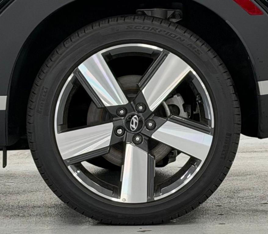 new 2026 Hyundai SANTA FE HEV car, priced at $44,000