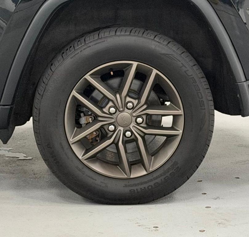 used 2016 Jeep Grand Cherokee car, priced at $12,162