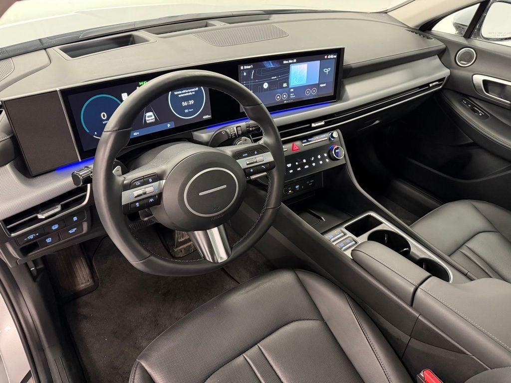 new 2025 Hyundai Sonata Hybrid car, priced at $32,750