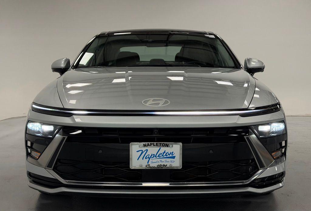 new 2025 Hyundai Sonata Hybrid car, priced at $32,750