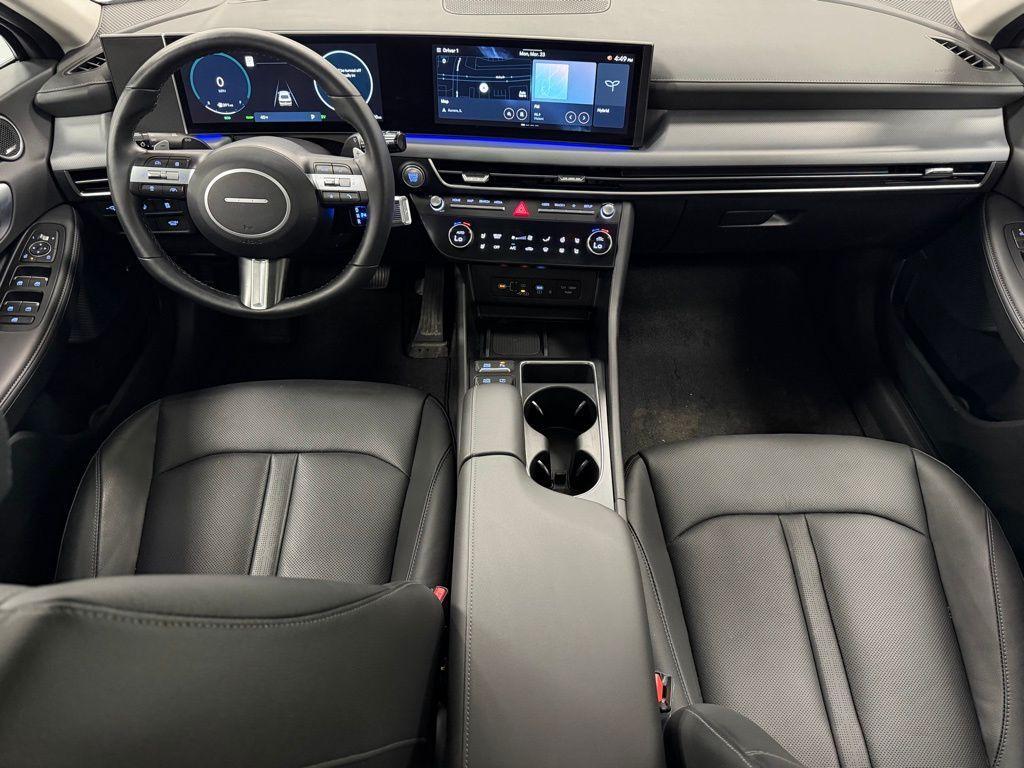 new 2025 Hyundai Sonata Hybrid car, priced at $32,750