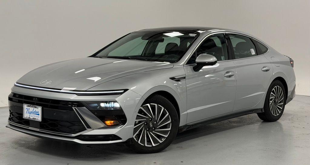 new 2025 Hyundai Sonata Hybrid car, priced at $32,750
