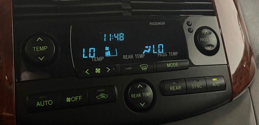 used 2007 Toyota Sienna car, priced at $8,000