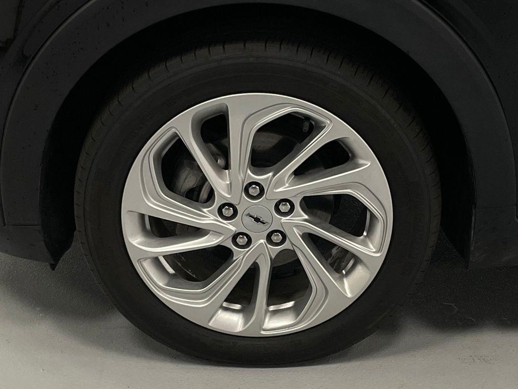 used 2023 Chevrolet Bolt EUV car, priced at $16,250