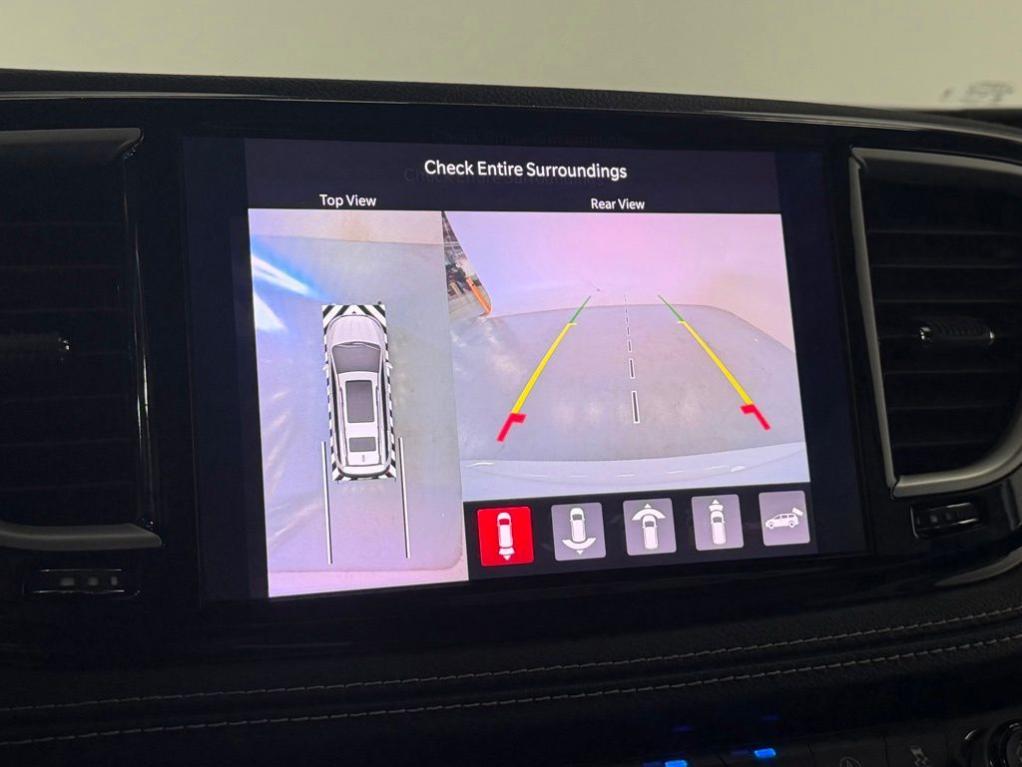 used 2023 Chrysler Pacifica car, priced at $26,662