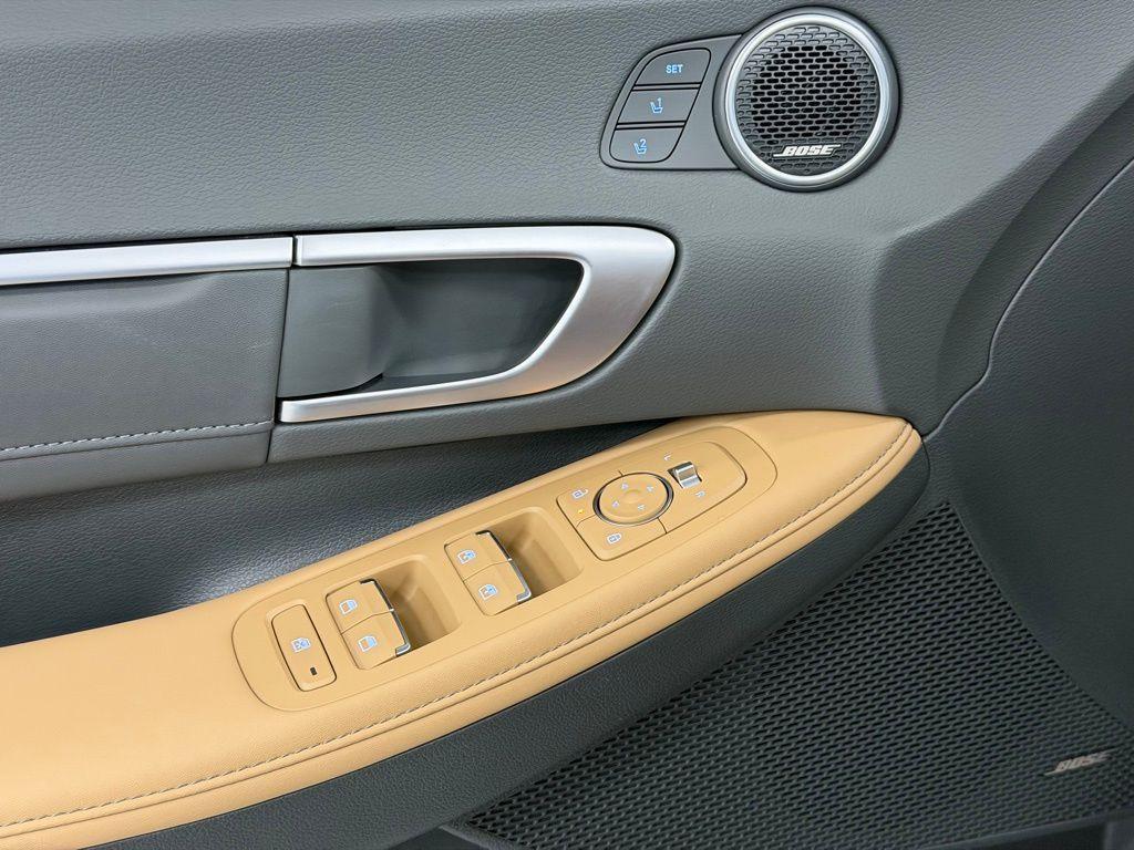 used 2025 Hyundai Sonata Hybrid car, priced at $30,750