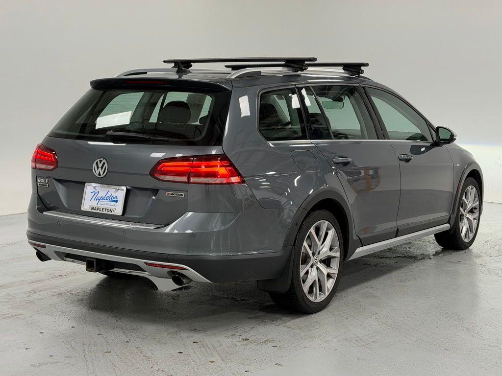 used 2019 Volkswagen Golf Alltrack car, priced at $14,000