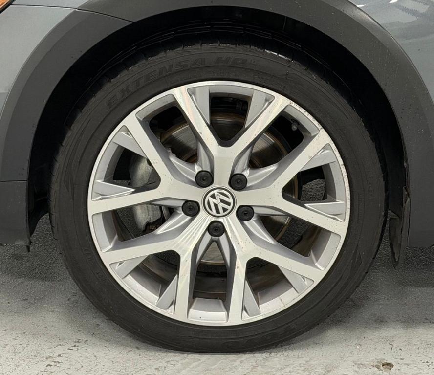 used 2019 Volkswagen Golf Alltrack car, priced at $14,000