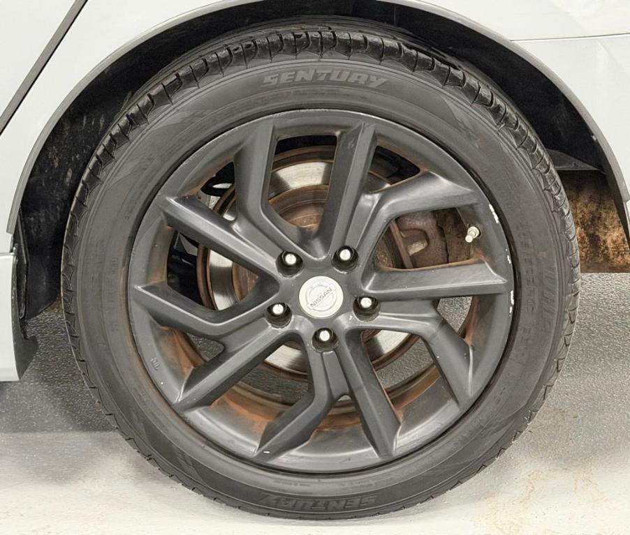 used 2014 Nissan Sentra car, priced at $6,500