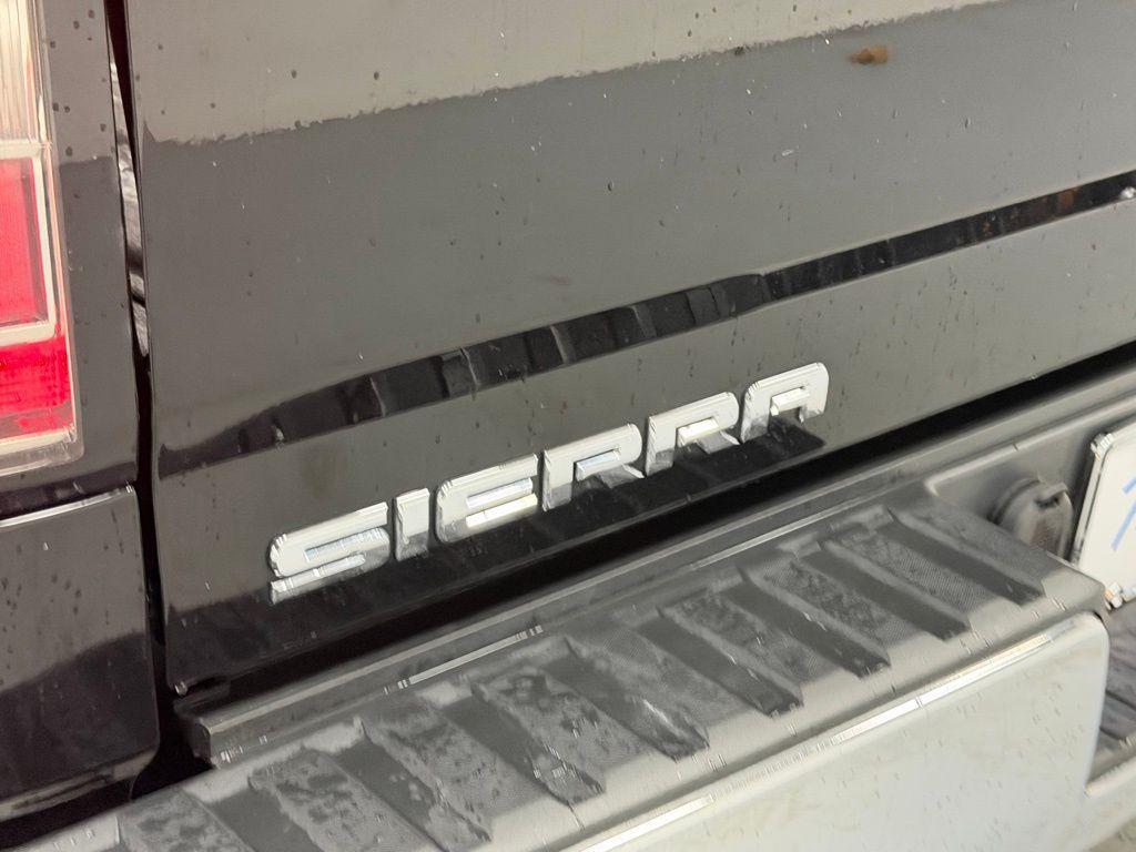 used 2017 GMC Sierra 1500 car, priced at $26,000