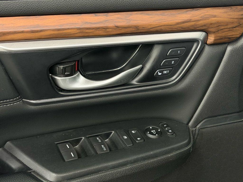 used 2022 Honda CR-V car, priced at $25,000
