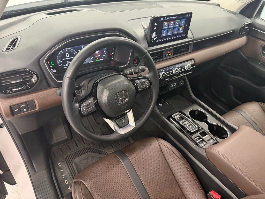 used 2025 Honda Pilot car, priced at $45,750