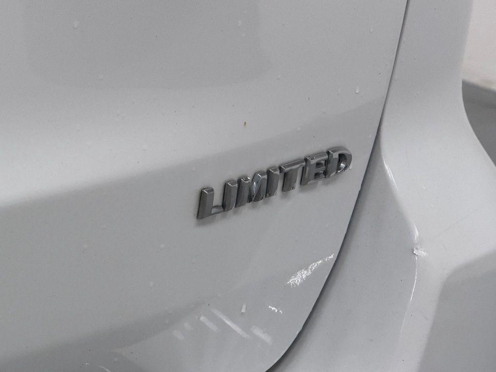 used 2021 Jeep Grand Cherokee car, priced at $24,000