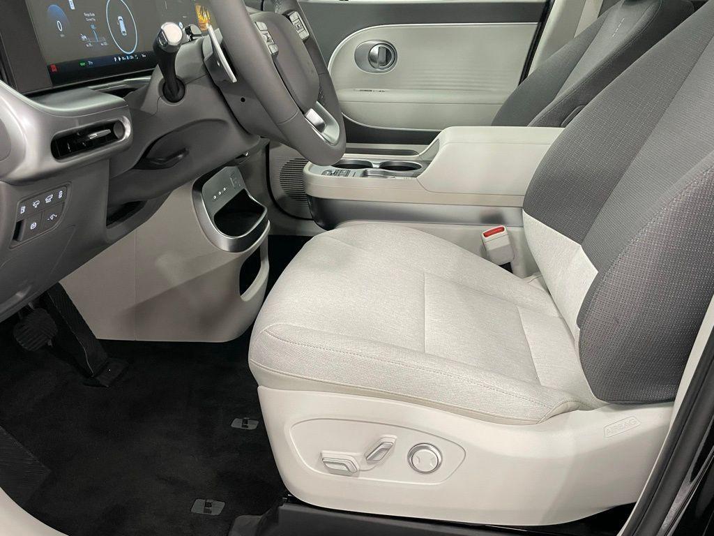 new 2026 Hyundai IONIQ 9 car, priced at $55,318