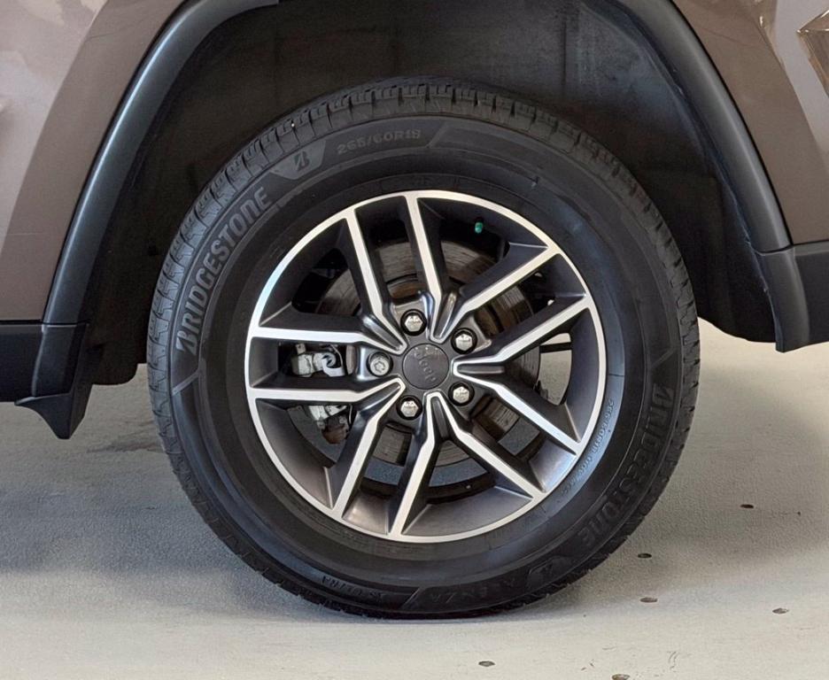 used 2021 Jeep Grand Cherokee car, priced at $19,662