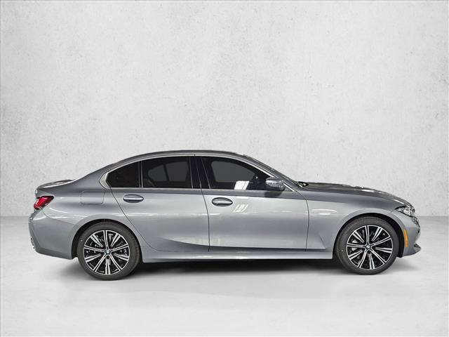 BMW 3 Series view 4