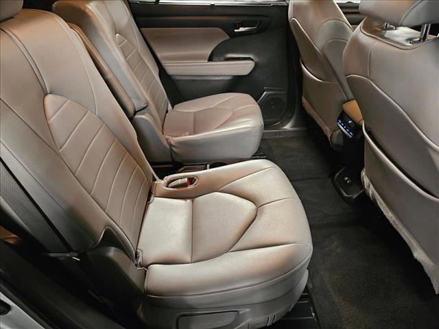 used 2021 Toyota Highlander car, priced at $28,926