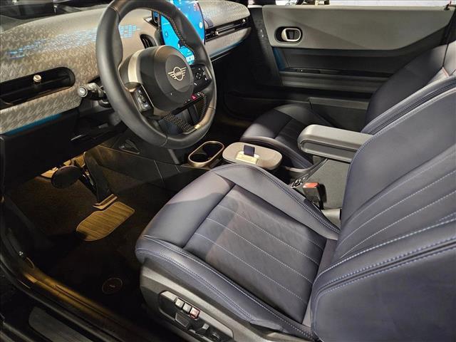 used 2025 MINI Hardtop car, priced at $28,210