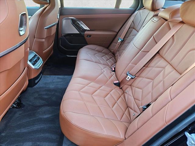 new 2025 BMW 760 car, priced at $129,625