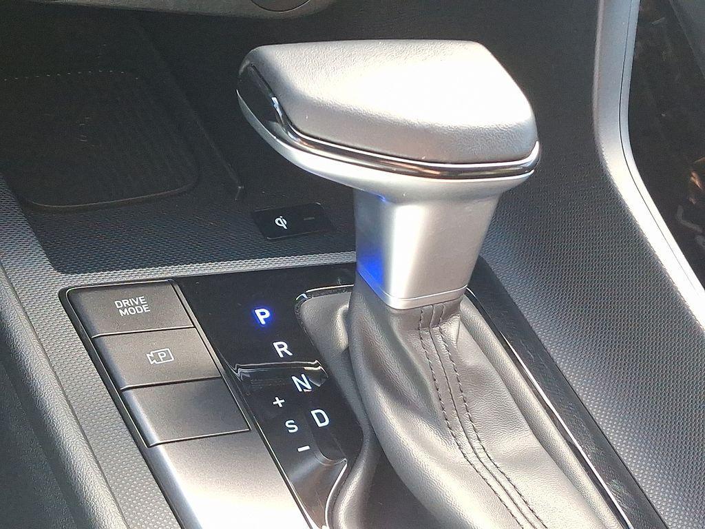 used 2025 Hyundai Elantra car, priced at $20,890