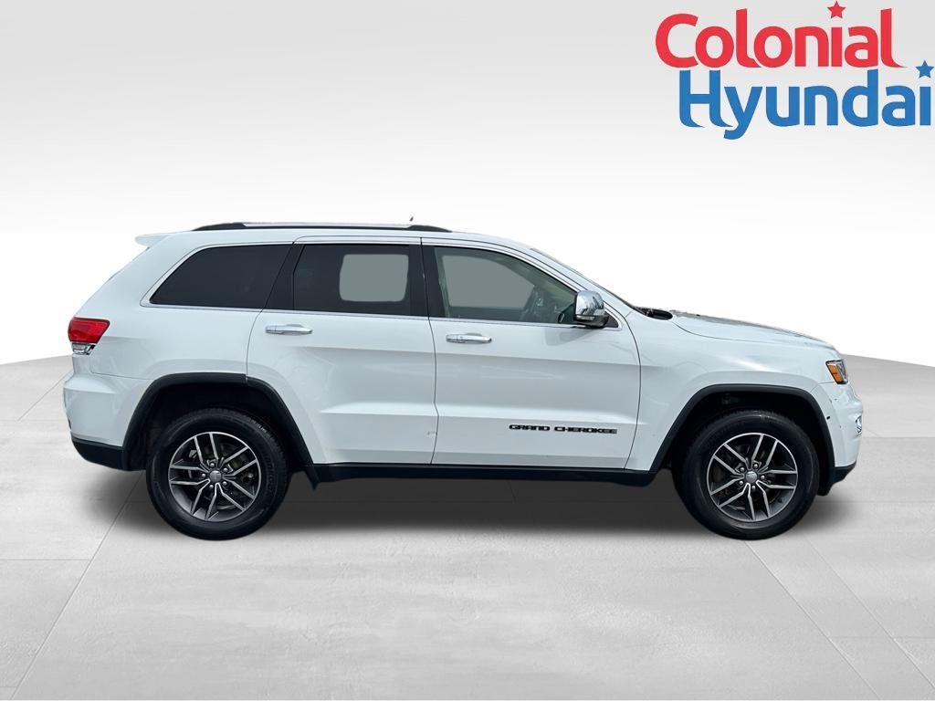 used 2017 Jeep Grand Cherokee car, priced at $10,990