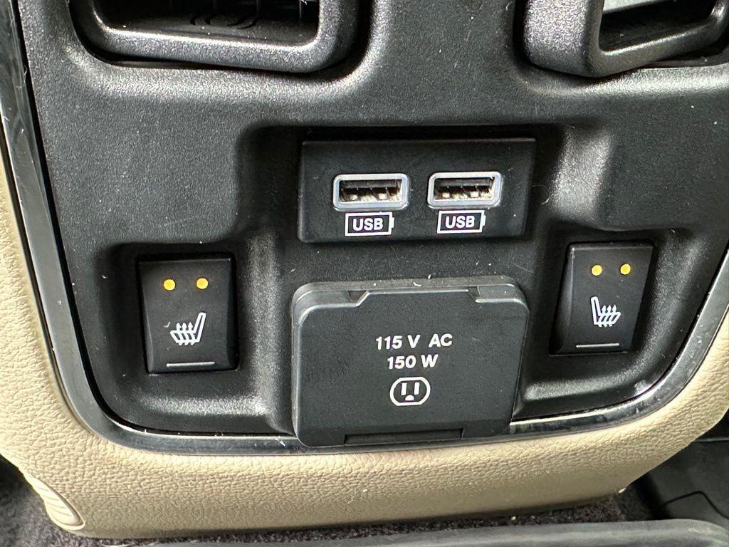 used 2017 Jeep Grand Cherokee car, priced at $10,990