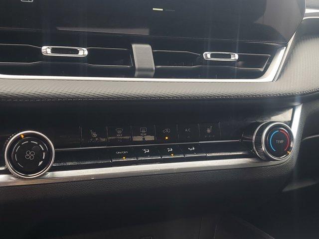 used 2025 Chevrolet Equinox car, priced at $22,932