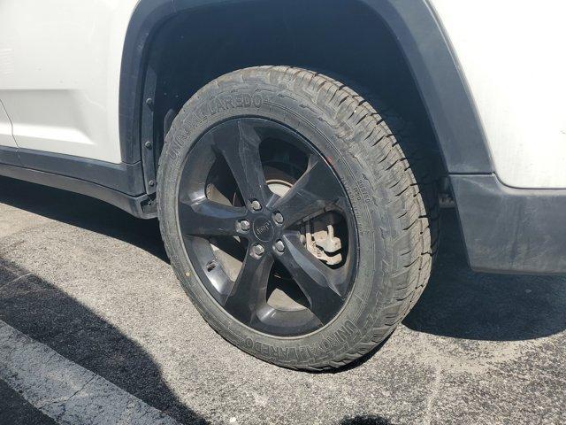 used 2023 Jeep Grand Cherokee car, priced at $29,225