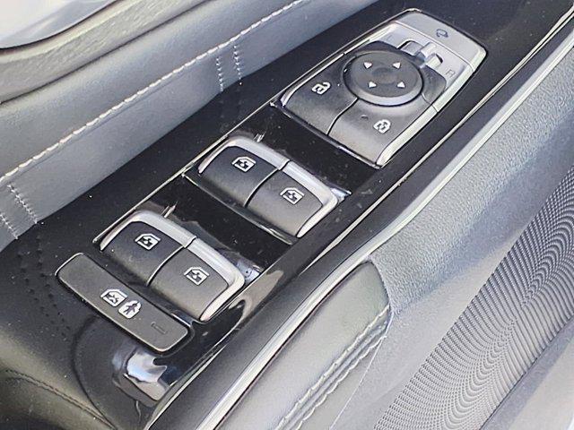 used 2023 Kia Sorento car, priced at $30,377