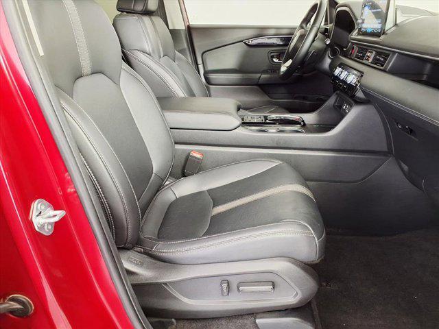 used 2025 Honda Pilot car, priced at $40,977