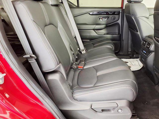 used 2025 Honda Pilot car, priced at $40,977