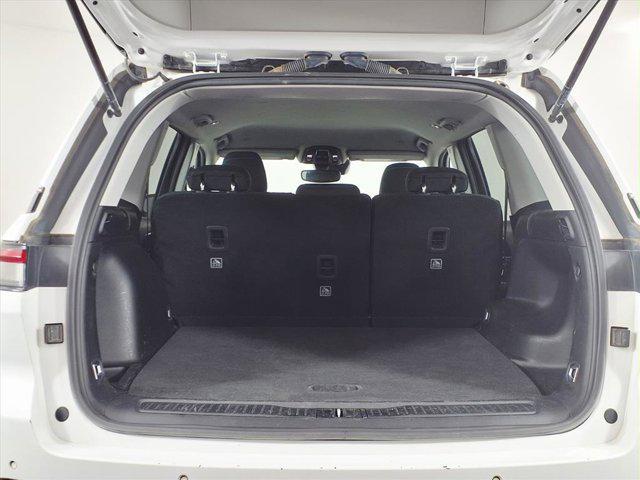 used 2024 Jeep Grand Cherokee car, priced at $21,577