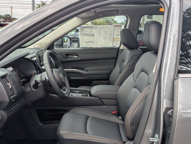 new 2025 Nissan Pathfinder car, priced at $39,343