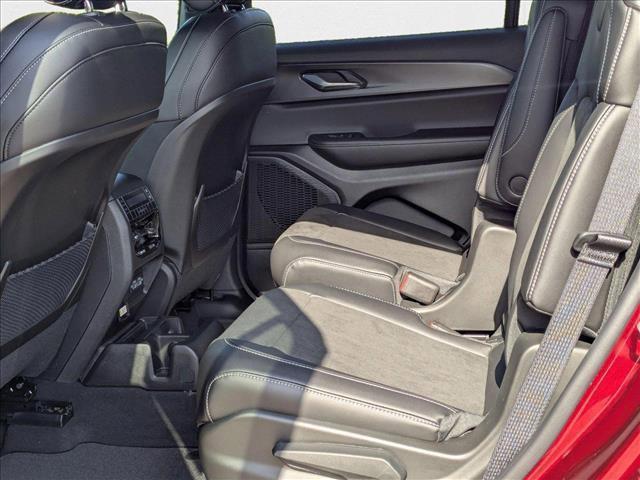 new 2025 Jeep Grand Cherokee car, priced at $37,355