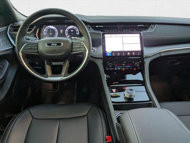 new 2025 Jeep Grand Cherokee car, priced at $47,001