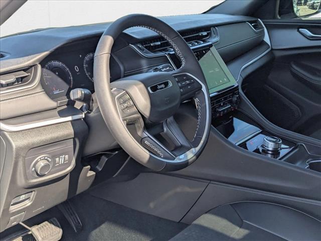 new 2025 Jeep Grand Cherokee car, priced at $38,790