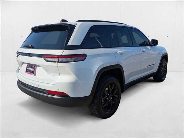 new 2025 Jeep Grand Cherokee car, priced at $38,790