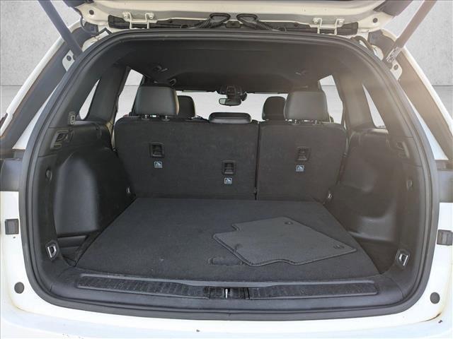 used 2023 Jeep Grand Cherokee car, priced at $29,995